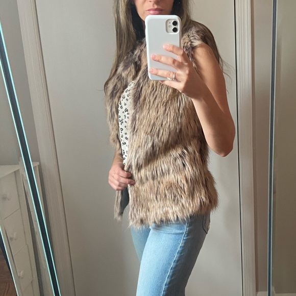 Fur vest - Picture 2 of 3